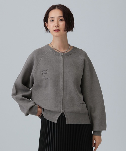 LEPSIM（レプシィム）の「12ゲージ刺繍WZIPカーディガン　589877（カーディガン/ボレロ・レディース・グレー/チャコールグレー/ブラウン/オフホワイト/レッド・FREE）」の3枚目の写真