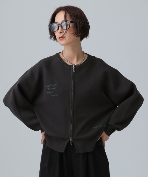 LEPSIM（レプシィム）の「12ゲージ刺繍WZIPカーディガン　589877（カーディガン/ボレロ・レディース・グレー/チャコールグレー/ブラウン/オフホワイト/レッド・FREE）」の18枚目の写真