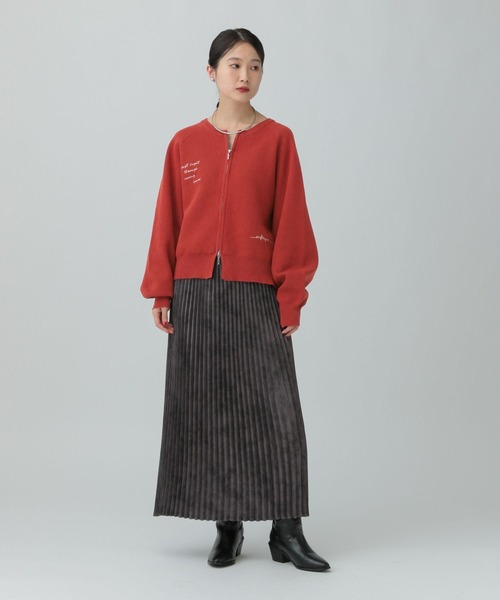 LEPSIM（レプシィム）の「12ゲージ刺繍WZIPカーディガン　589877（カーディガン/ボレロ・レディース・グレー/チャコールグレー/ブラウン/オフホワイト/レッド・FREE）」の16枚目の写真