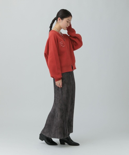 LEPSIM（レプシィム）の「12ゲージ刺繍WZIPカーディガン　589877（カーディガン/ボレロ・レディース・グレー/チャコールグレー/ブラウン/オフホワイト/レッド・FREE）」の17枚目の写真