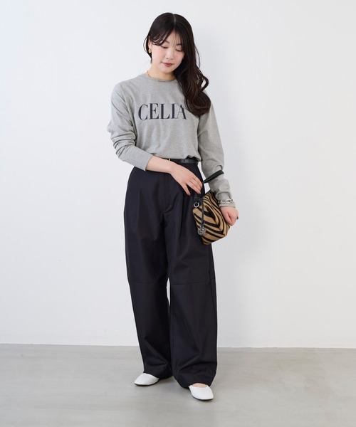 MICA&DEAL(マイカ&ディール)の「"CELIA"ロゴロングTシャツ(Tシャツ/カットソー・レディース・グレイッシュベージュ/グレー/ネイビー・FREE)」の5枚目の写真