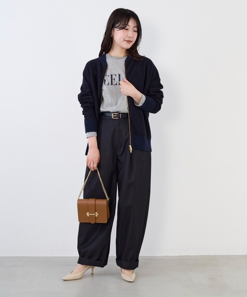 MICA&DEAL(マイカ&ディール)の「"CELIA"ロゴロングTシャツ(Tシャツ/カットソー・レディース・グレイッシュベージュ/グレー/ネイビー・FREE)」の11枚目の写真