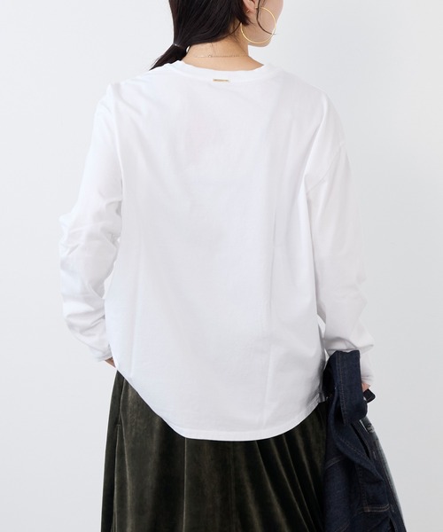 MICA&DEAL(マイカ&ディール)の「"CELIA"ロゴロングTシャツ(Tシャツ/カットソー・レディース・グレイッシュベージュ/グレー/ネイビー・FREE)」の17枚目の写真