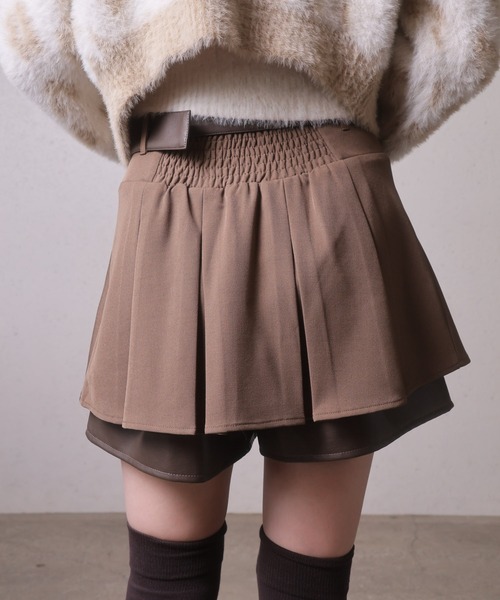 LIPSERVICE（リップサービス）の「レザーレイヤードプリーツショートパンツ（その他パンツ・レディース・ブラック/ブラウン・S/M）」の6枚目の写真