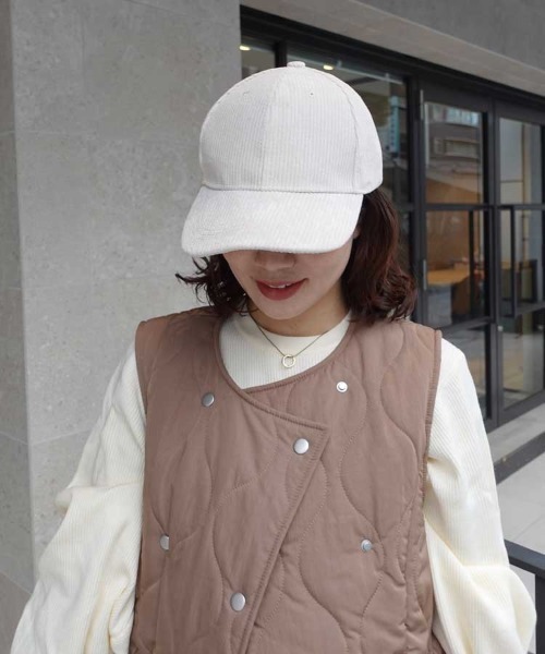 CORNERS（コーナーズ）の「コーデュロイキャップ（キャップ・レディース・ネイビー/カーキ/アイボリー/ボルドー/キャメル・FREE）」の10枚目の写真