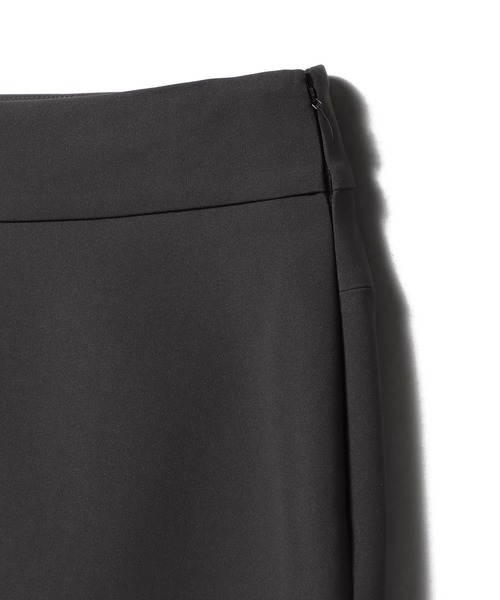 ESTNATION(エストネーション)の「ESTNATION / スリムフレア ジャージーパンツ(その他パンツ・レディース・グレー/ブラック・36/38)」の6枚目の写真