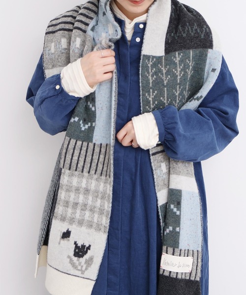 l'atelier du savon（アトリエドサボン）の「_カラフルジャガード　ふとマフラー（ストール/ショール・レディース・ブラウン/グレー・FREE）」の4枚目の写真