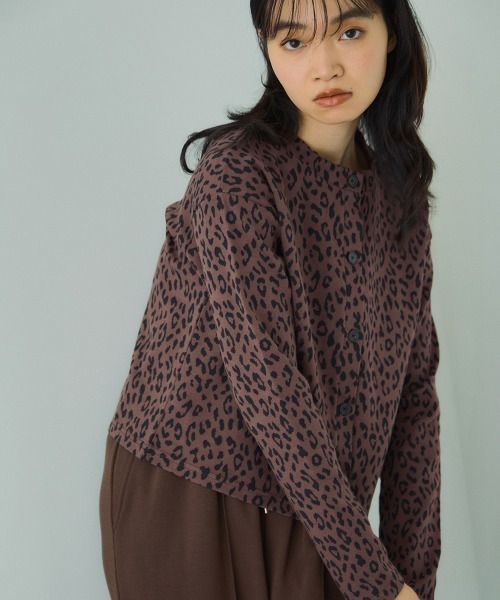 VICKY（ビッキー）の「アニマル柄カーディガン≪手洗い可能≫（カーディガン/ボレロ・レディース・ブラック系その他/グレー系その他/ブラウン系その他/ベージュ系その他・M）」の3枚目の写真