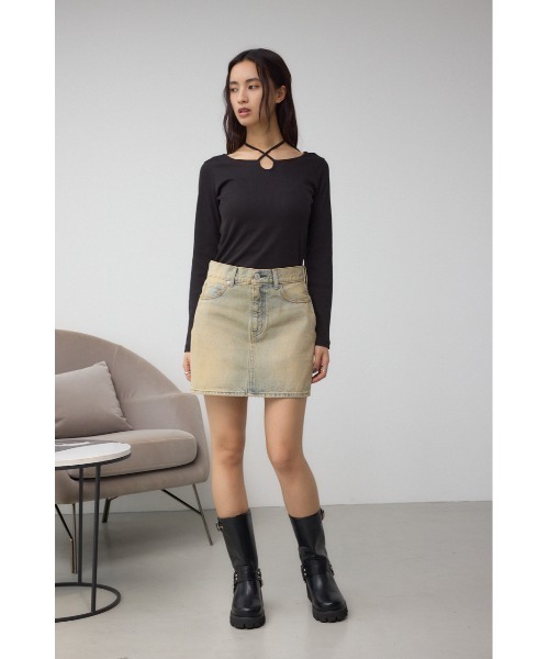 AZUL by moussy（アズールバイマウジー）の「AZUL DENIM ヴィンテージデニムミニスカート（デニムスカート・レディース・ライトブルー・SMALL/MEDIUM）」の4枚目の写真