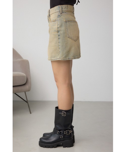 AZUL by moussy（アズールバイマウジー）の「AZUL DENIM ヴィンテージデニムミニスカート（デニムスカート・レディース・ライトブルー・SMALL/MEDIUM）」の6枚目の写真