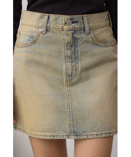 AZUL by moussy（アズールバイマウジー）の「AZUL DENIM ヴィンテージデニムミニスカート（デニムスカート・レディース・ライトブルー・SMALL/MEDIUM）」の8枚目の写真