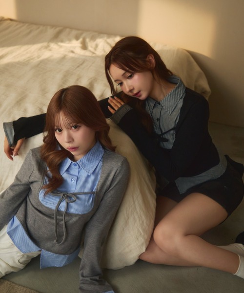 TITTY&CO.（ティティーアンドコー）の「ストライプシャツドッキングニット（ニット/セーター・レディース・ブラック/グレー・FREE）」の7枚目の写真