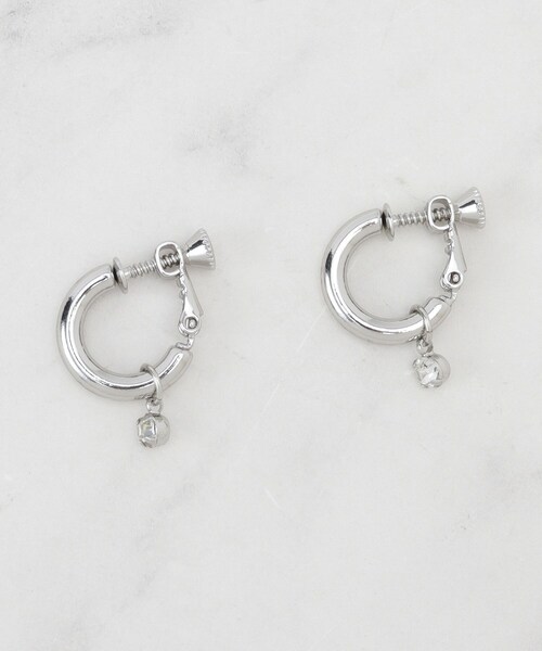 grove（グローブ）の「【3WAY】ファービジューイヤリング（イヤリング・レディース・アイボリー/ライトグレー・00）」の5枚目の写真