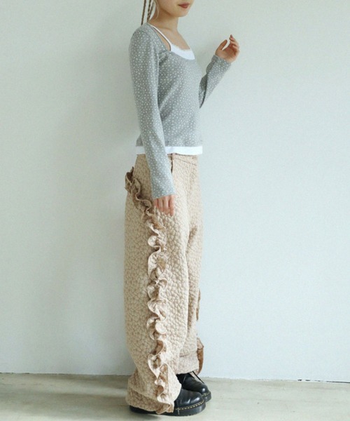 UGLY SHADOW（アグリーシャドウ）の「【Uglyshadow】FLOWER LAYERED T-SHIRT / 【アグリーシャドウ】フラワーレイヤード長袖Ｔシャツ（Tシャツ/カットソー・レディース・ブルー/グレー/アイボリー・ONE SIZE）」の21枚目の写真