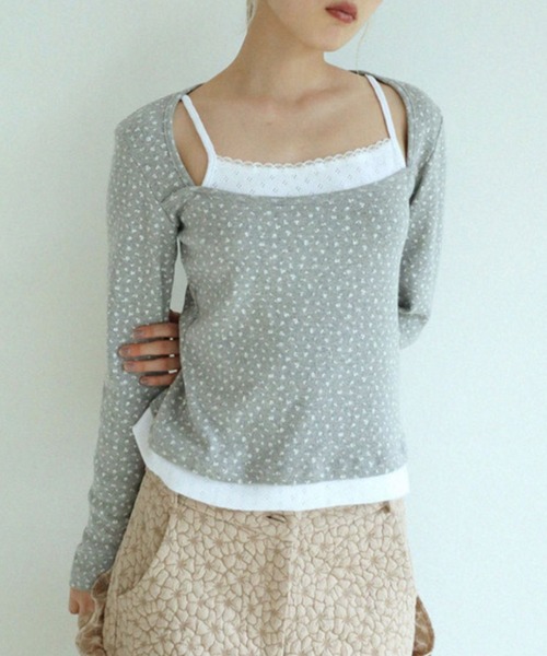 UGLY SHADOW（アグリーシャドウ）の「【Uglyshadow】FLOWER LAYERED T-SHIRT / 【アグリーシャドウ】フラワーレイヤード長袖Ｔシャツ（Tシャツ/カットソー・レディース・ブルー/グレー/アイボリー・ONE SIZE）」の16枚目の写真
