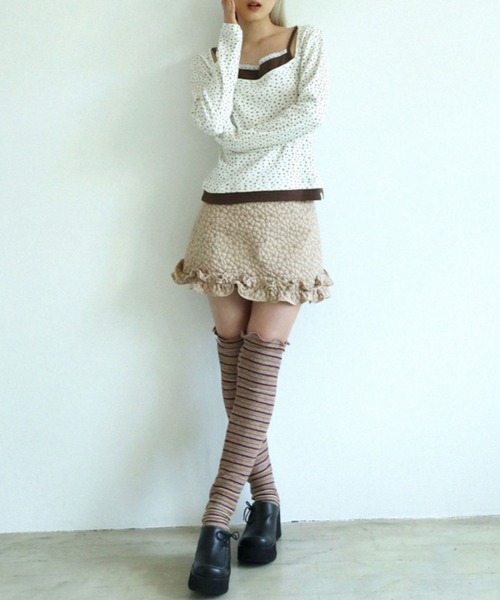 UGLY SHADOW（アグリーシャドウ）の「【Uglyshadow】FLOWER LAYERED T-SHIRT / 【アグリーシャドウ】フラワーレイヤード長袖Ｔシャツ（Tシャツ/カットソー・レディース・ブルー/グレー/アイボリー・ONE SIZE）」の9枚目の写真