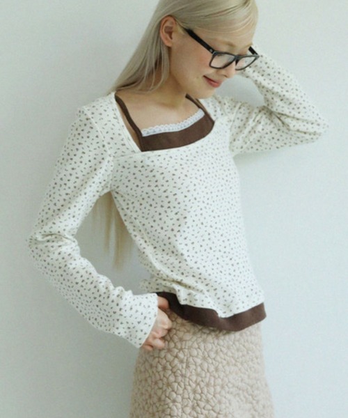 UGLY SHADOW（アグリーシャドウ）の「【Uglyshadow】FLOWER LAYERED T-SHIRT / 【アグリーシャドウ】フラワーレイヤード長袖Ｔシャツ（Tシャツ/カットソー・レディース・ブルー/グレー/アイボリー・ONE SIZE）」の6枚目の写真