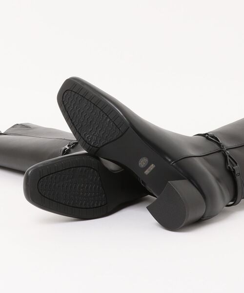 MELMO(メルモ)の「ベルテッドロングブーツ(ブーツ・レディース・ブラック・24.5cm/24.0cm/23.5cm/23.0cm/22.5cm)」の3枚目の写真