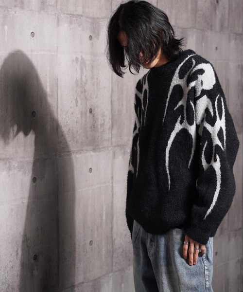 1111clothing(ワンフォークロージング)の「トライバル柄 ルーズ フェザーニット / Tribal Pattern Loose Feather Knit(ニット/セーター・メンズ・ブラック系1/ボルドー/ナチュラル/ブラック系2・M/L)」の6枚目の写真