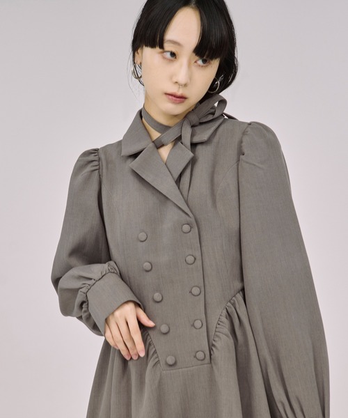 Ezick（エジック）の「2way code neck トレンチデザインワンピース（ワンピース・レディース・アッシュグレー/スモークピンク・FREE）」の5枚目の写真