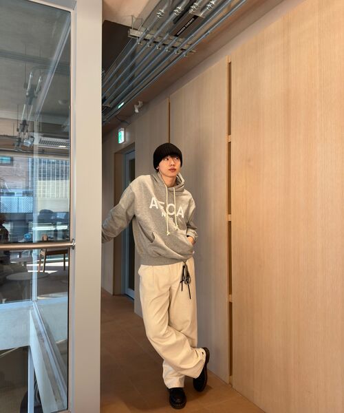 AECA(エイカ)の「BIG LOGO PULLOVER HOODIE-GREY/WHITE(パーカー・レディース・その他・MEDIUM/LARGE/SMALL/X-LARGE)」の22枚目の写真