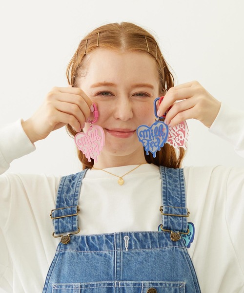 MILKFED.（ミルクフェド）の「MELTY HEART CARABINER（キーホルダー・レディース・ピンク/レッド/ブルー・ONE SIZE）」の4枚目の写真