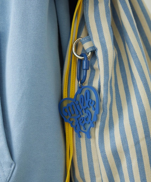 MILKFED.（ミルクフェド）の「MELTY HEART CARABINER（キーホルダー・レディース・ピンク/レッド/ブルー・ONE SIZE）」の9枚目の写真