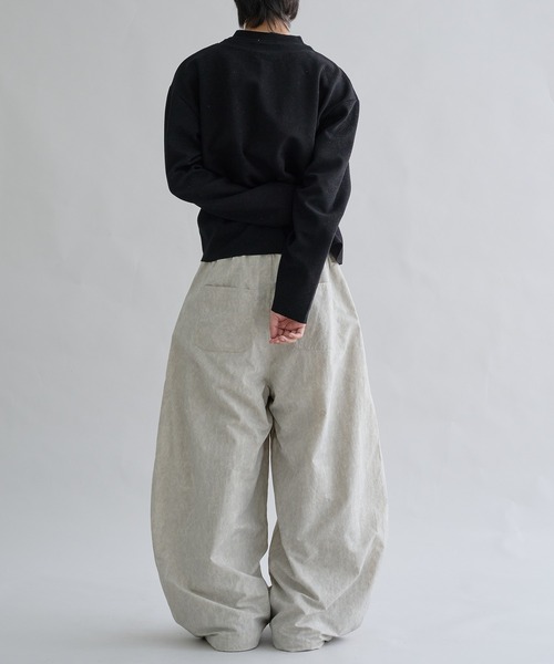 EPNK（イーピーエヌケー）の「Layered  Nylon Curve  Pants / レイヤードナイロンカーブパンツ（その他パンツ・メンズ・ブラック/グレー・SMALL/MEDIUM/LARGE）」の15枚目の写真