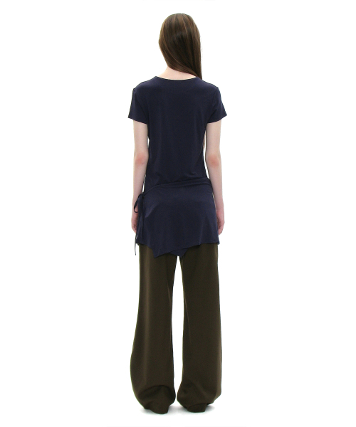 PARTIMENTO WOMEN（パルティメントウィメン）の「PWC マルチウェイラップスカートレイヤードトップ_ネイビー（Tシャツ/カットソー・レディース・その他・SMALL/MEDIUM/LARGE）」の3枚目の写真