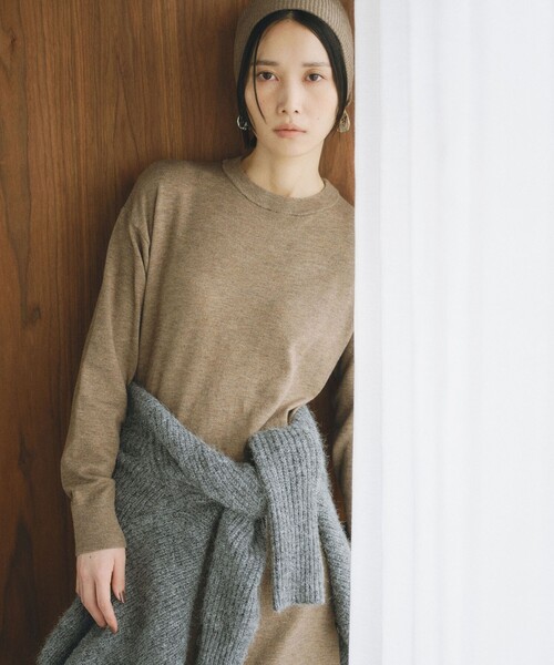 BIANCA(ビアンカ)の「【@BAILA掲載】【ネック取り外し2WAY】ニットロングワンピース(ワンピース・レディース・ブラック/チャコールグレー/ベージュ・38)」の5枚目の写真