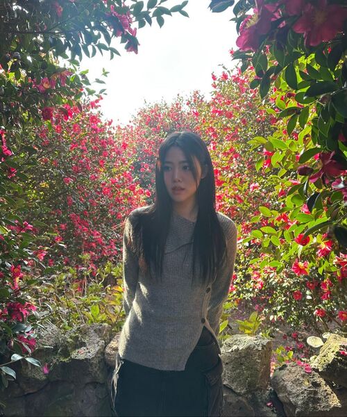 Miseki SEOUL(ミセキソウル)の「Side button knit CHARCOAL(ニット/セーター・レディース・その他・OS)」の5枚目の写真
