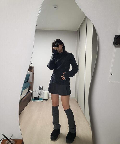 Miseki SEOUL(ミセキソウル)の「Side button knit CHARCOAL(ニット/セーター・レディース・その他・OS)」の6枚目の写真