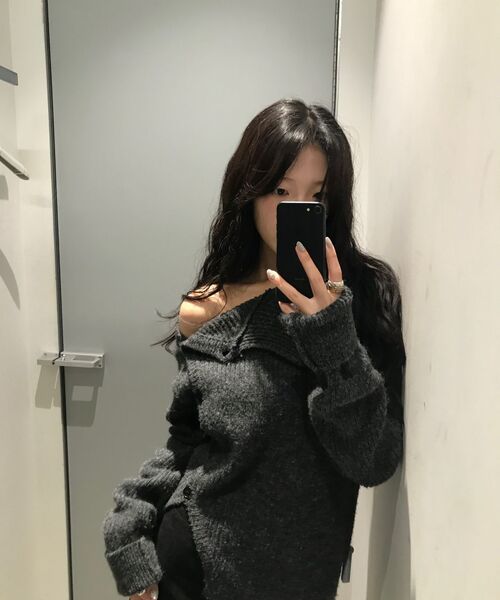Miseki SEOUL(ミセキソウル)の「Side button knit CHARCOAL(ニット/セーター・レディース・その他・OS)」の7枚目の写真