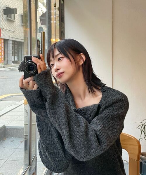 Miseki SEOUL(ミセキソウル)の「Side button knit CHARCOAL(ニット/セーター・レディース・その他・OS)」の13枚目の写真