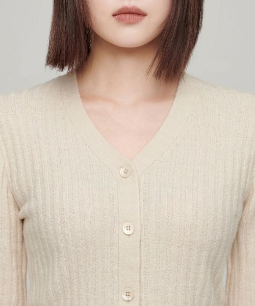 MUSINSA STANDARD WOMAN（ムシンサスタンダードウーマン）の「ウィメンズソフトブークルリブクロップカーディガン[クリーム]（カーディガン/ボレロ・レディース・その他・SMALL/MEDIUM/LARGE/X-SMALL）」の6枚目の写真