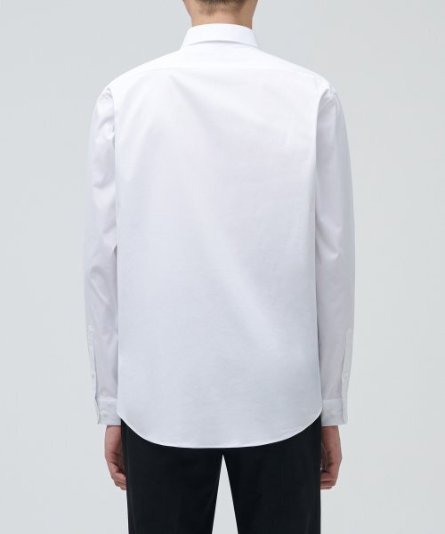 MUSINSA STANDARD（ムシンサスタンダード）の「隠しバートンドレスシャツ[ホワイト]（ビジネスシャツ・メンズ・その他・SMALL/MEDIUM/LARGE/X-LARGE/XX-LARGE）」の2枚目の写真