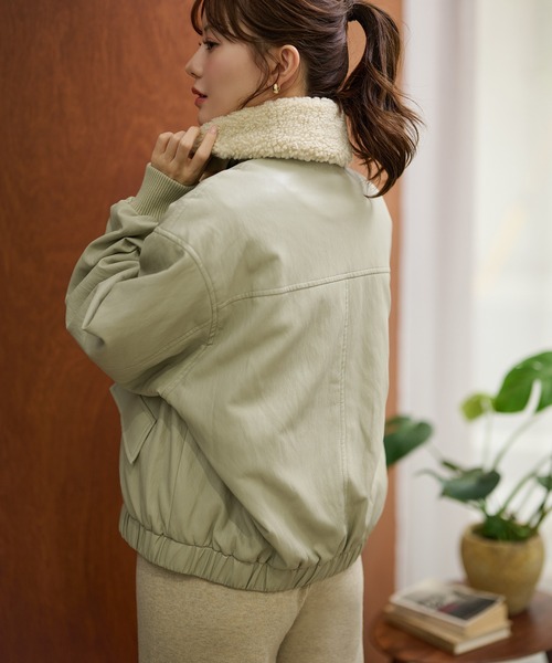 LAULEN（ローレン）の「boa collar fly front blouson /ボアカラーフライフロントダブルポケットブルゾン（ブルゾン・レディース・ブラック/モスグリーン・FREE）」の11枚目の写真