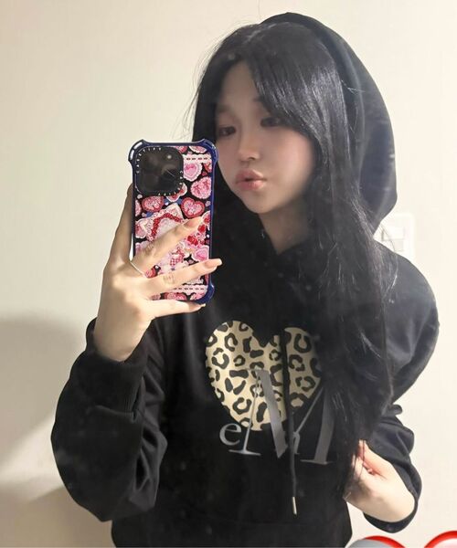 MUCENT(ムセント)の「シエラヒョピハートフードパーカー 男女共用 (2カラー)(パーカー・レディース・ブラック/グレー・FREE)」の15枚目の写真