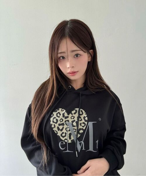 MUCENT（ムセント）の「シエラヒョピハートフードパーカー 男女共用 (2
