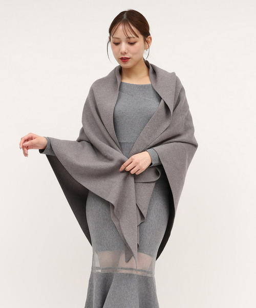 ROYAL PARTY（ロイヤルパーティー）の「ポンチョストール（ストール/ショール・レディース・オフホワイト/グレー/ブラック・FREE）」の3枚目の写真