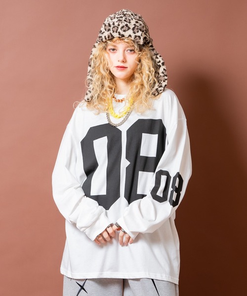 a.p.o.v.(エーピーオービー)の「a.p.o.v. ビッグナンバリングプリントオーバーサイズカットソー(Tシャツ/カットソー・メンズ・ブラック/グレー/ホワイト・ONESIZE)」の1枚目の写真