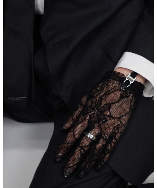 JOHN LAWRENCE SULLIVAN（ジョンローレンスサリバン）の「FLOWER LACE SHORT GLOVES（手袋・メンズ・ブラック・SMALL/MEDIUM）」の4枚目の写真