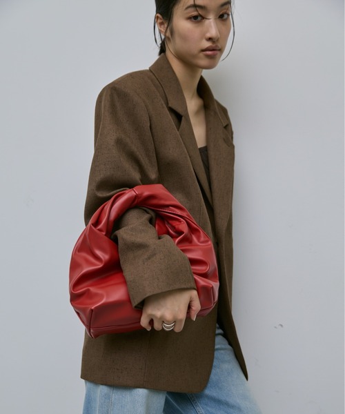 AIC.（エーアイシー）の「ツイストハンドルミニバッグ（ハンドバッグ・レディース・ブラック/レッド・FREE）」の15枚目の写真