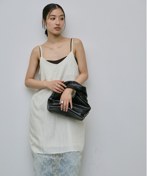 AIC.（エーアイシー）の「ツイストハンドルミニバッグ（ハンドバッグ・レディース・ブラック/レッド・FREE）」の9枚目の写真