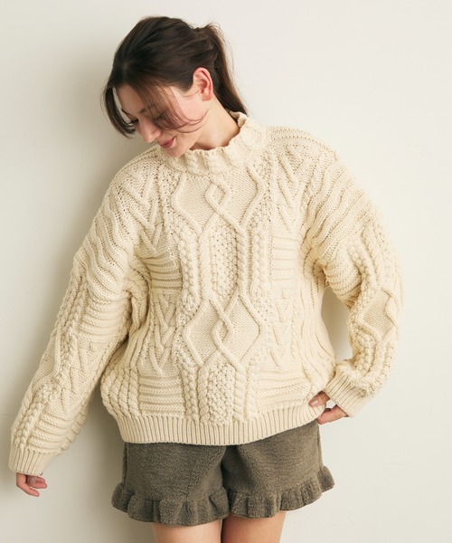 Lunea（ルネア）の「デザインオーバーニット（ニット/セーター・レディース・ベージュ/ブラウン・FREE）」の4枚目の写真