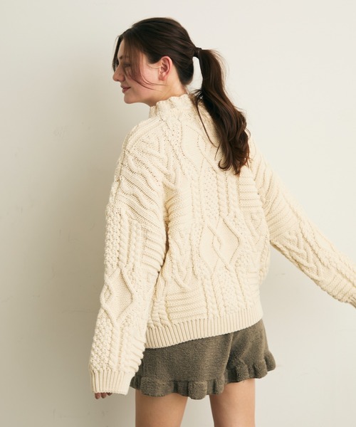 Lunea（ルネア）の「デザインオーバーニット（ニット/セーター・レディース・ベージュ/ブラウン・FREE）」の9枚目の写真