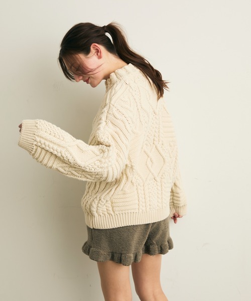 Lunea（ルネア）の「デザインオーバーニット（ニット/セーター・レディース・ベージュ/ブラウン・FREE）」の10枚目の写真