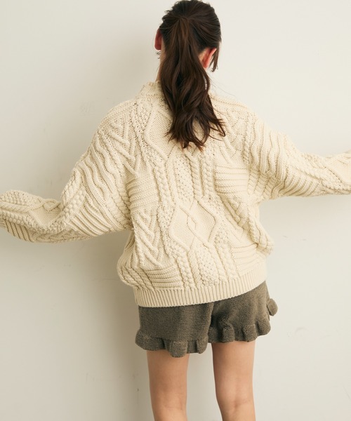 Lunea（ルネア）の「デザインオーバーニット（ニット/セーター・レディース・ベージュ/ブラウン・FREE）」の11枚目の写真