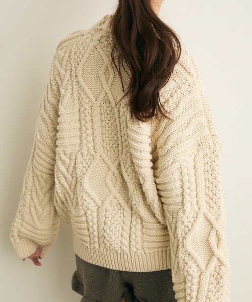 Lunea（ルネア）の「デザインオーバーニット（ニット/セーター・レディース・ベージュ/ブラウン・FREE）」の15枚目の写真