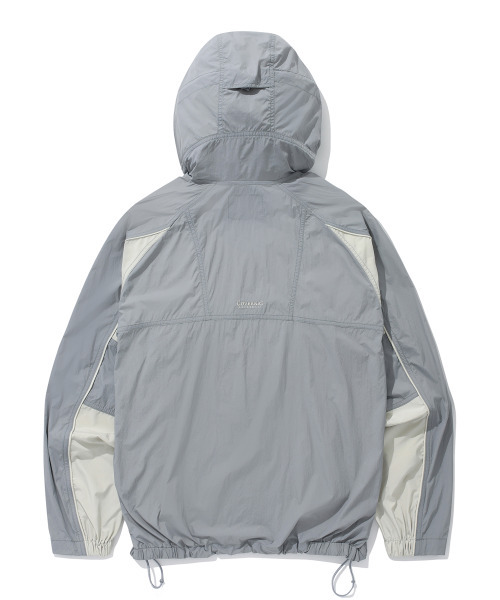 COVERNAT（カバーナット）の「軽量カラーブロックウィンドブレーカーグレー（ナイロンジャケット・レディース・その他・LARGE/MEDIUM/SMALL/X-LARGE）」の2枚目の写真